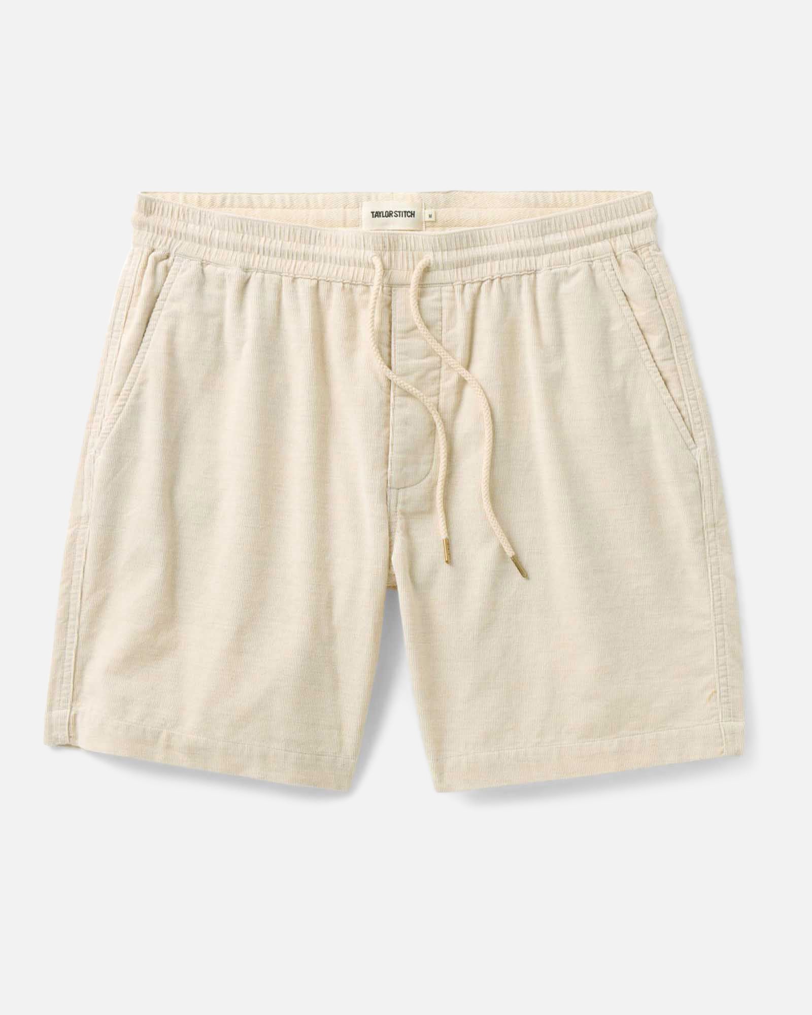 The Apres Short in Heather Oat Pincord